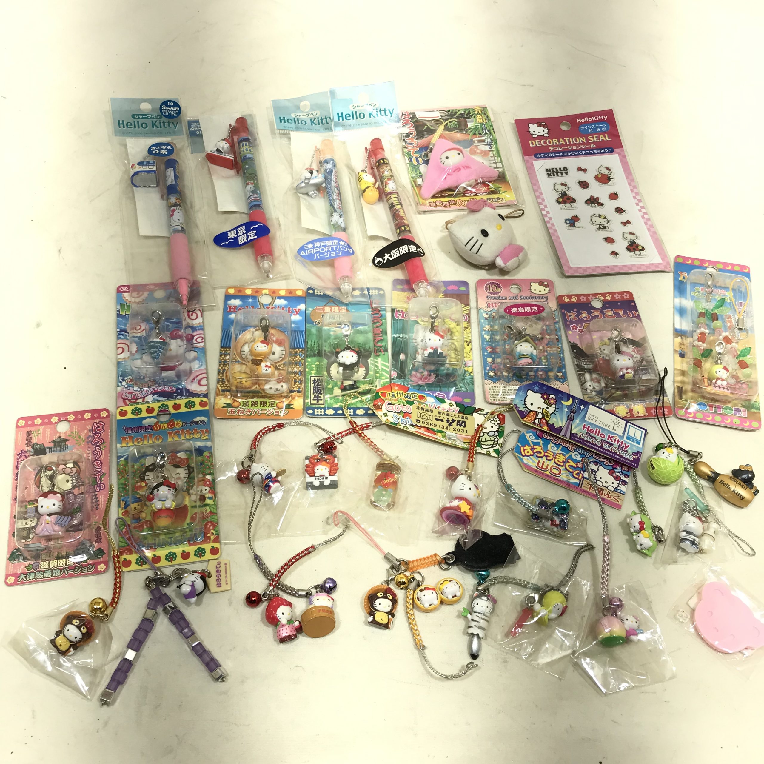 神戸市西区買取窓口にてハローキティご当地グッズを買取させて頂きました☆のアイキャッチ画像